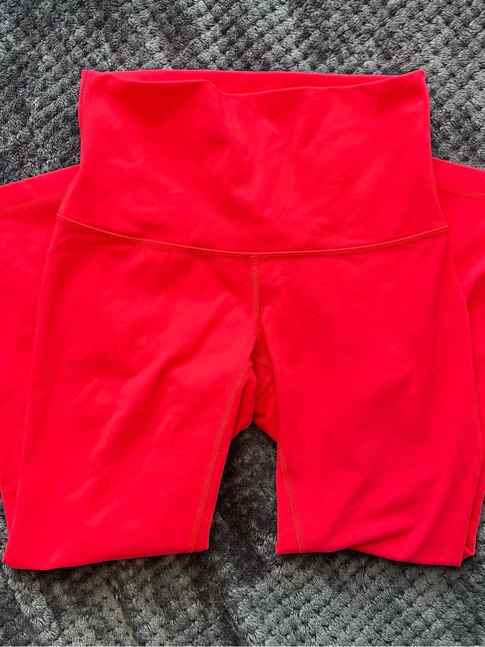 Lululemon Leggings in Hot Pink
